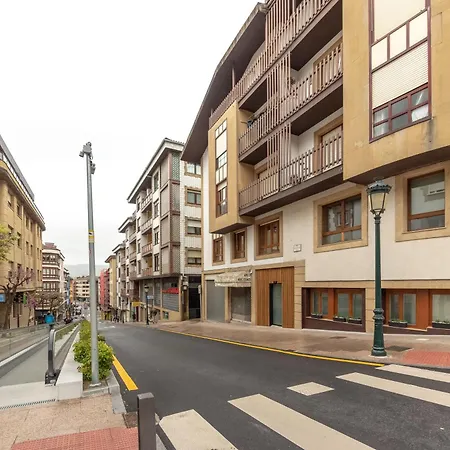 Estudio Moderno Adaptado En El Centro De شقة غيرنيكا إي لونو