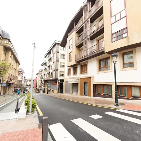 Estudio Moderno Adaptado En El Centro De شقة غيرنيكا إي لونو